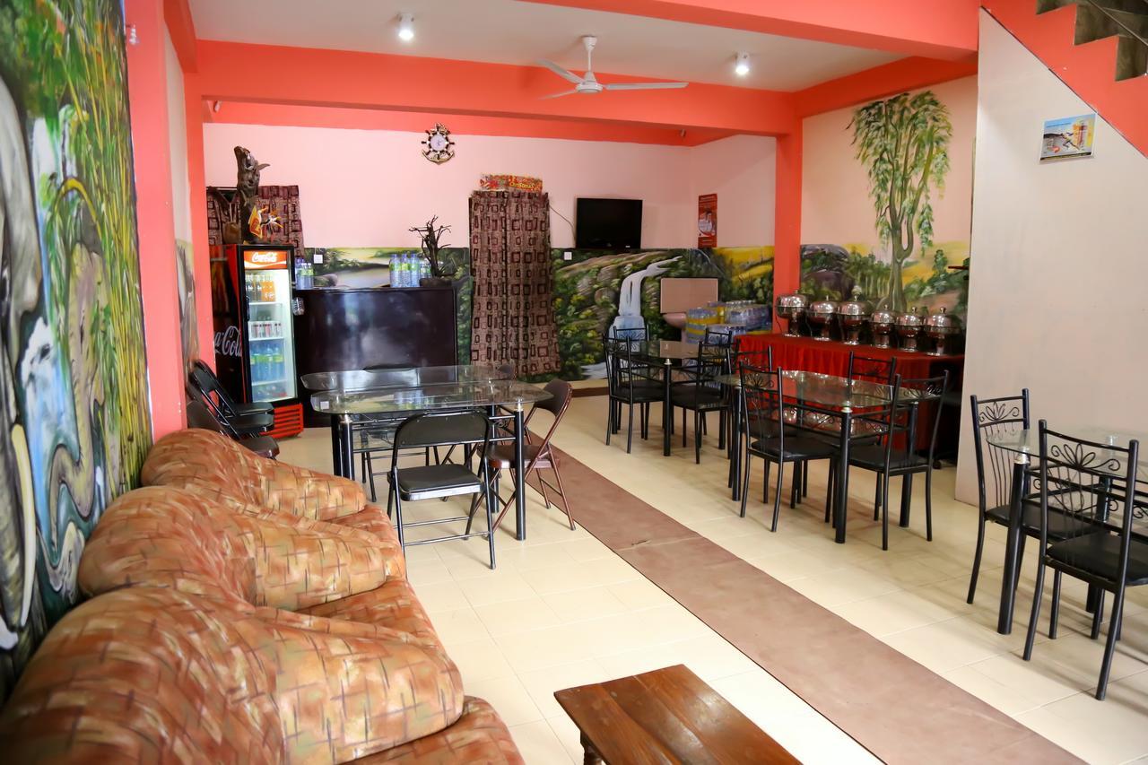 Hotel Siumi Rest Nallathanniya Esterno foto