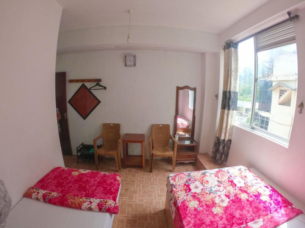 Hotel Siumi Rest Nallathanniya Esterno foto